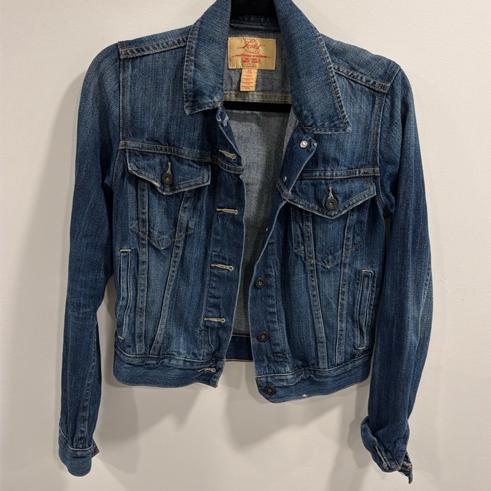 Levi’s denim jacket